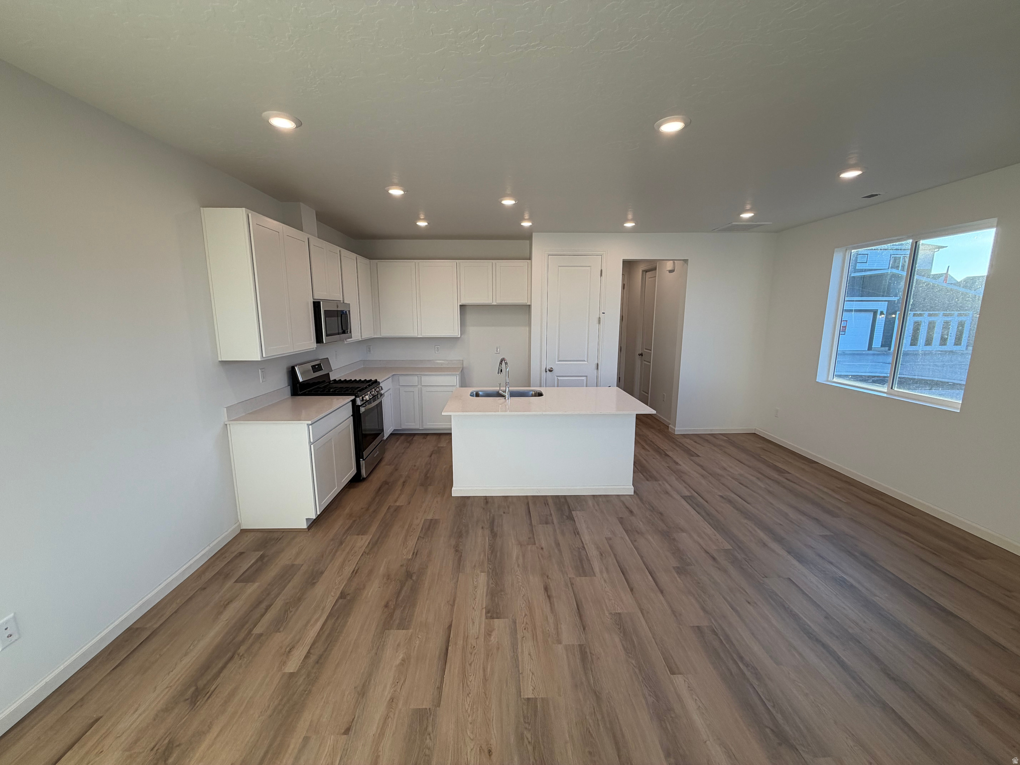 VILLAGES AT ARROWHEAD PARK - Residential