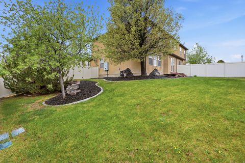 Tiny photo for 542 W GOLDENROD WAY Way N, Saratoga Springs, UT 84045 (MLS # 2148141)