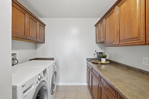 Tiny photo for 542 W GOLDENROD WAY Way N, Saratoga Springs, UT 84045 (MLS # 2148141)