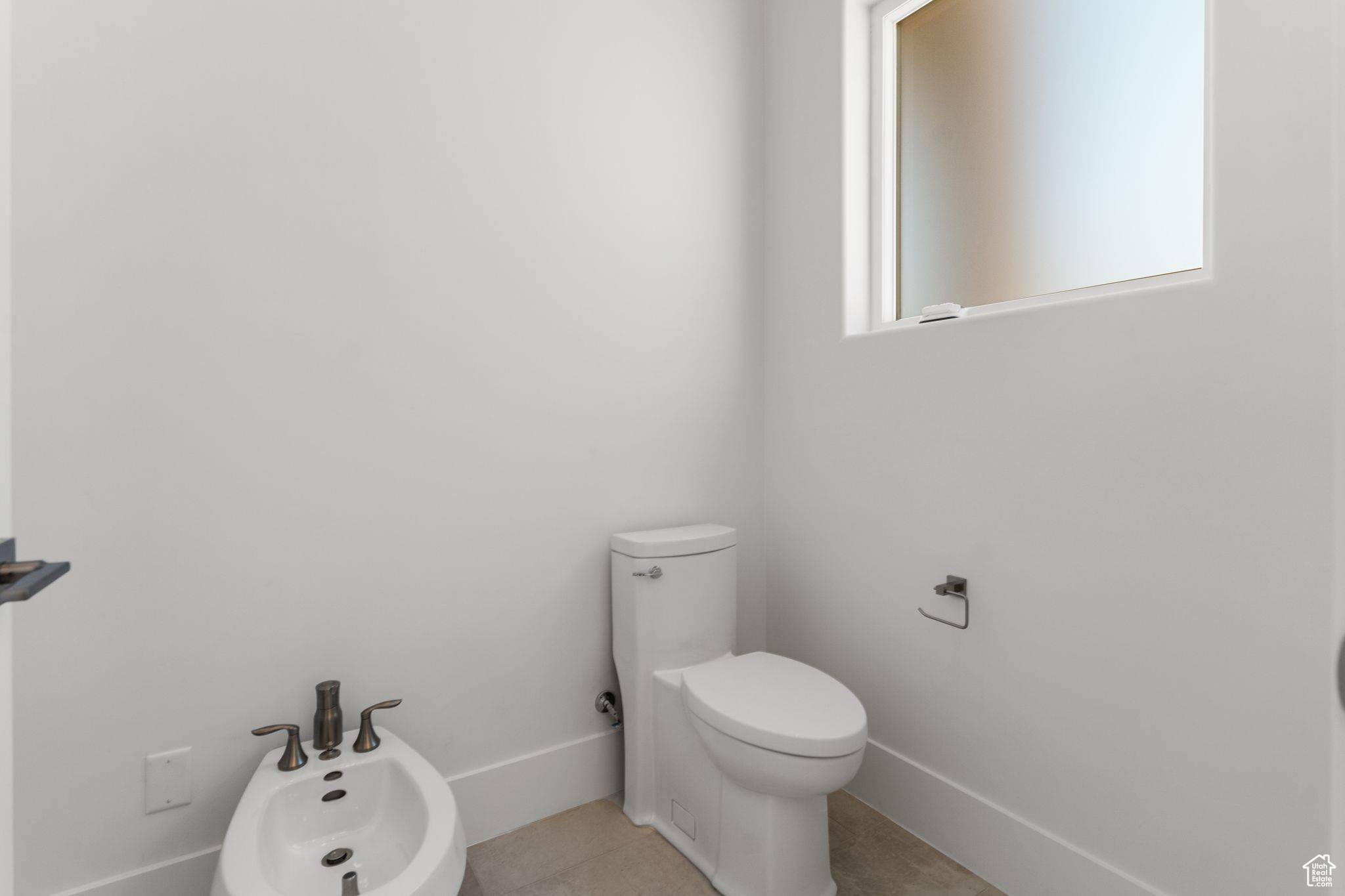 STONE CLIFF PH 17 - Residential