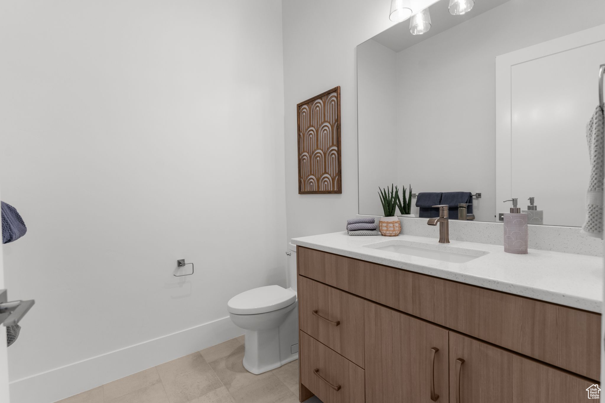 STONE CLIFF PH 17 - Residential