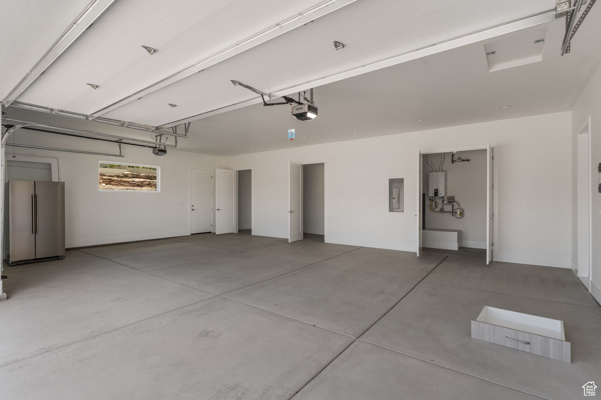 STONE CLIFF PH 17 - Residential