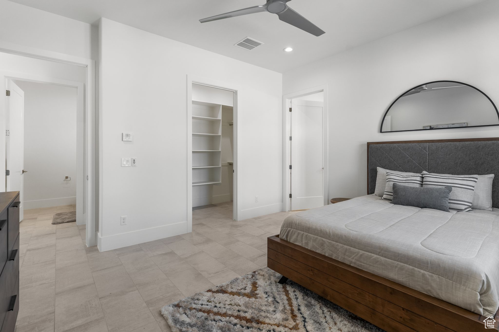 STONE CLIFF PH 17 - Residential