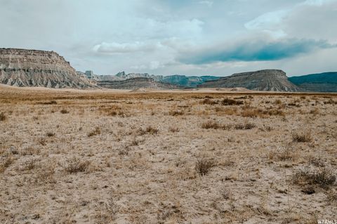 Vacant Land For Sale - 1 Coal Canyon Rd.<br/> Green River, UT 84525