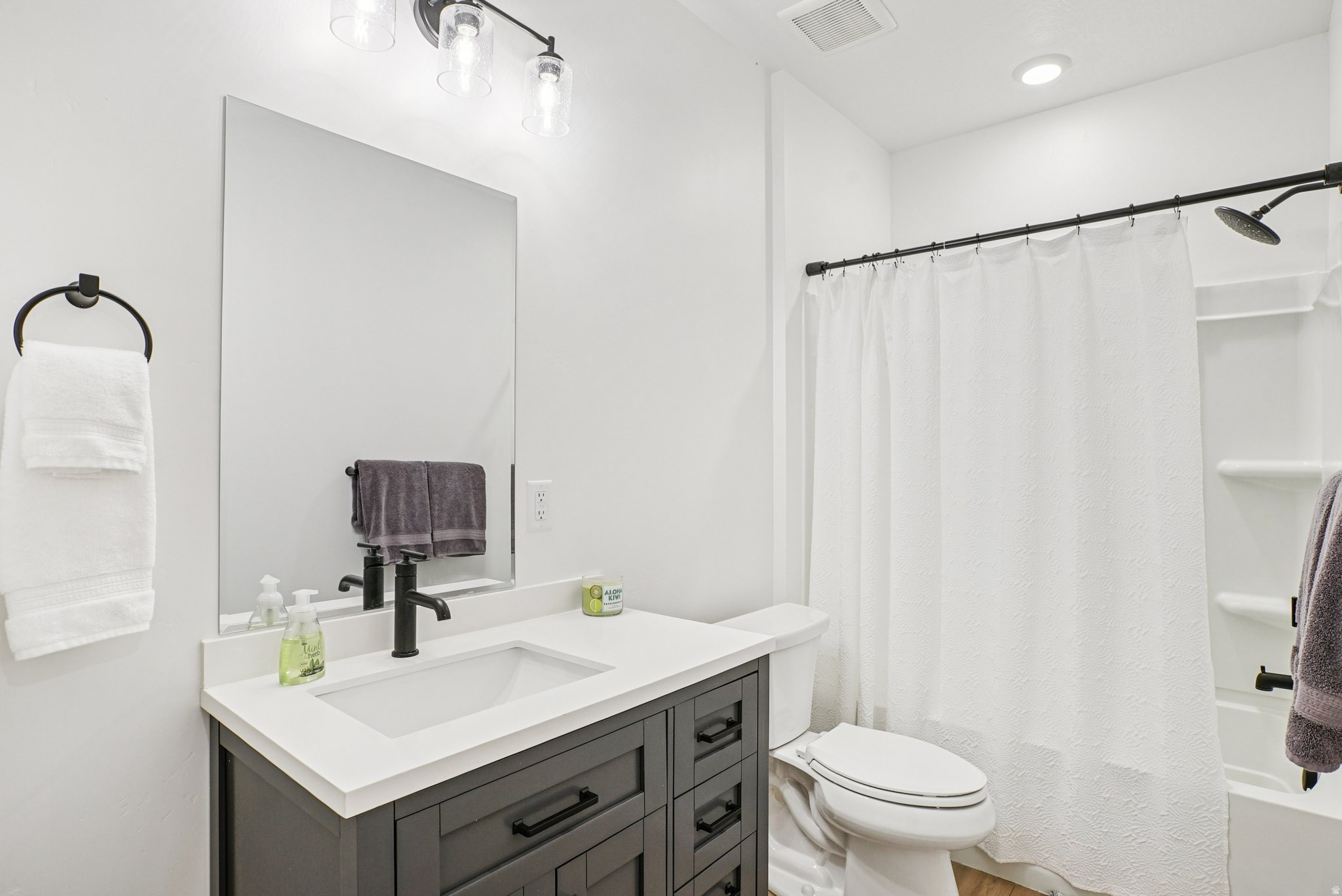 SILVER CREEK VILLAGE - Residential