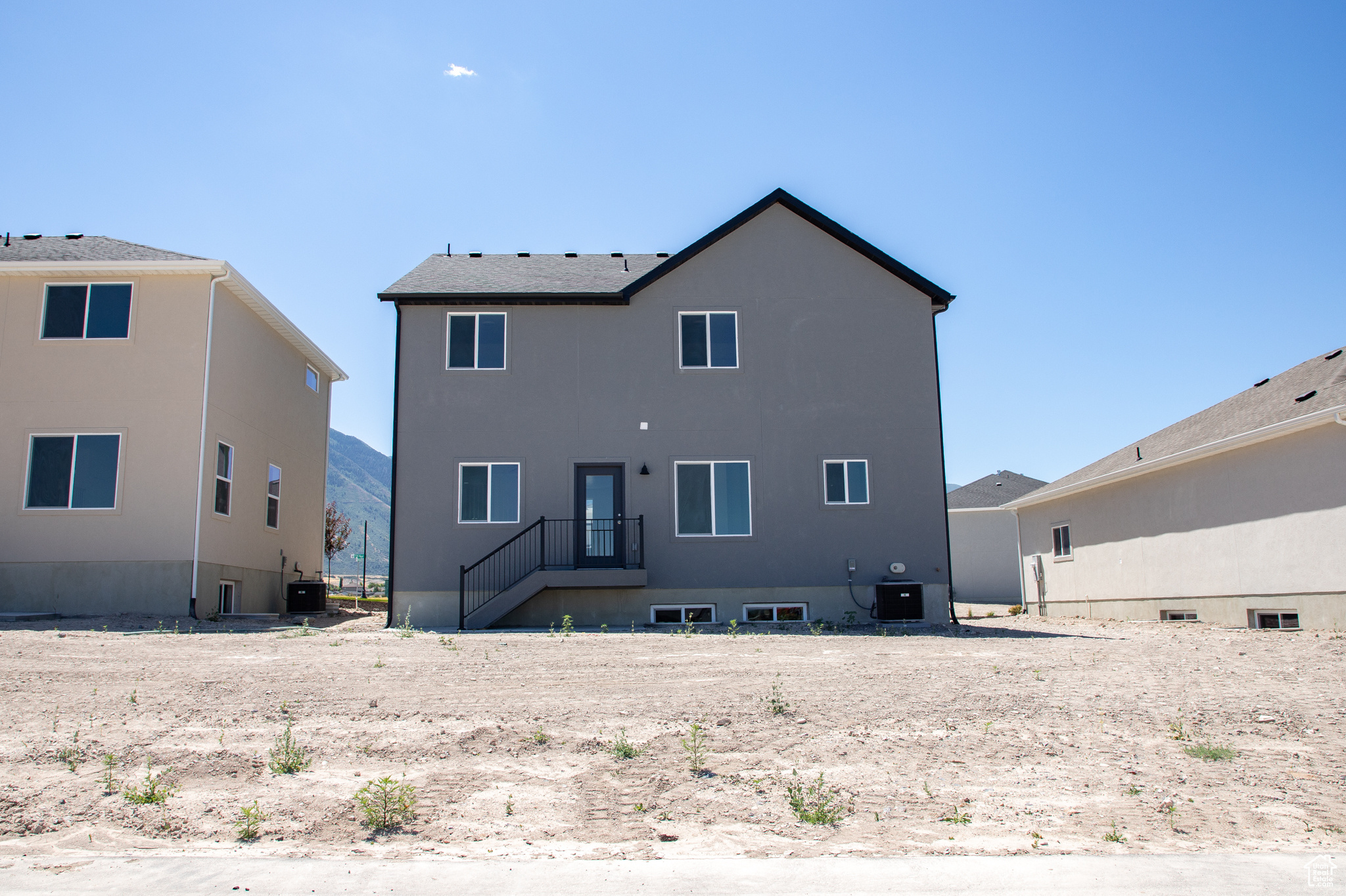 SALEM FIELDS - Residential