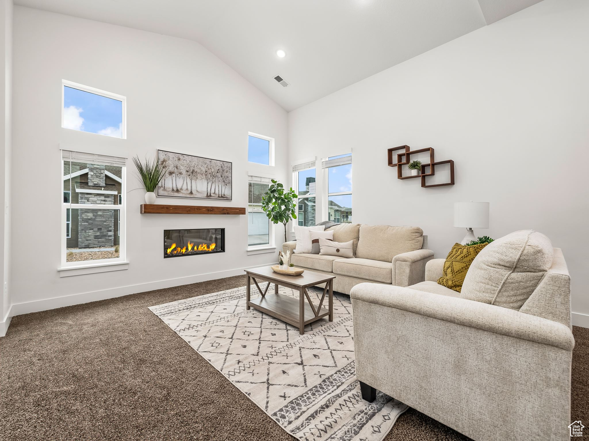 SARATOGA VIEW - Residential