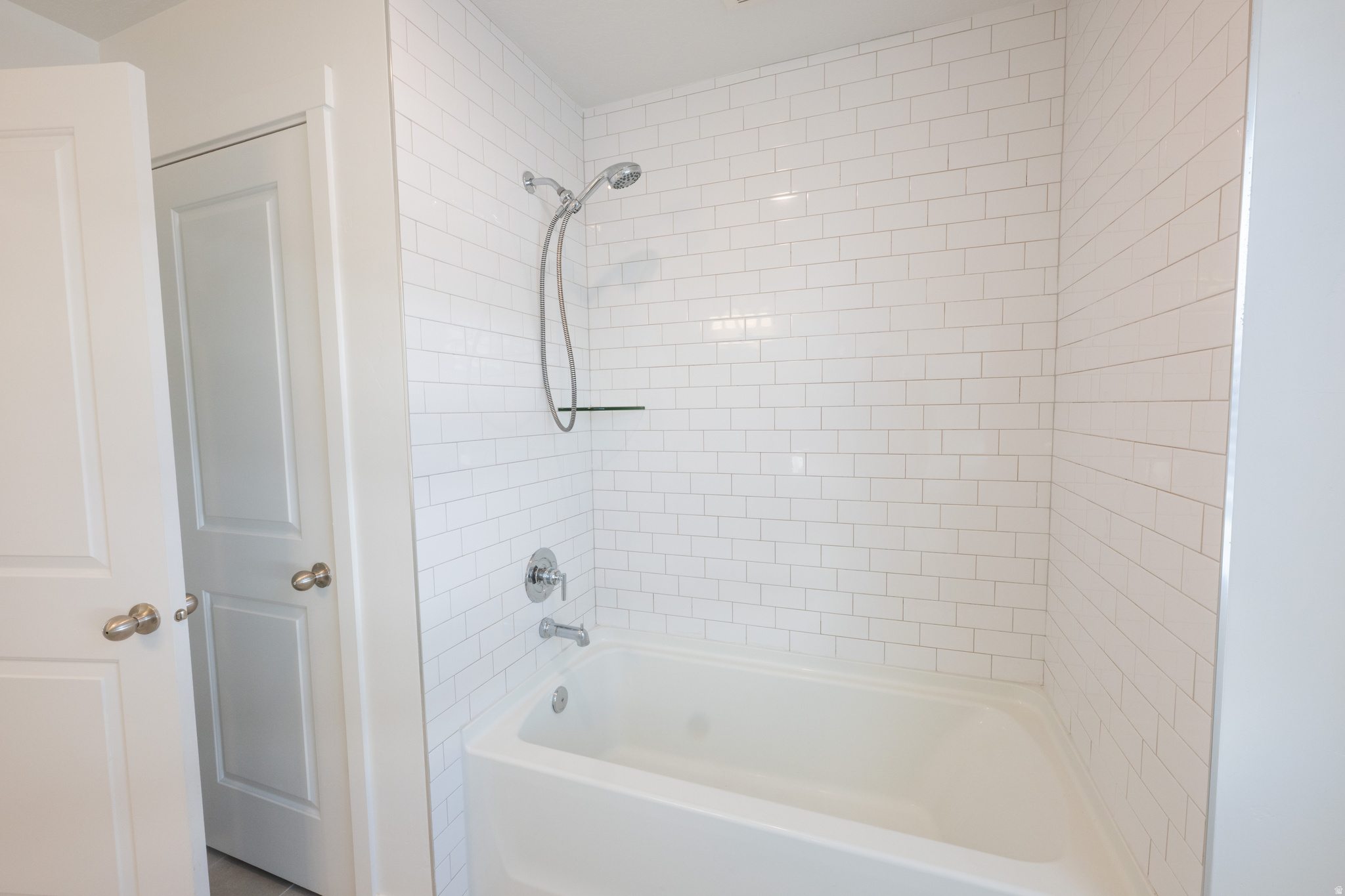 SANDRIDGE VILLAGE - Residential