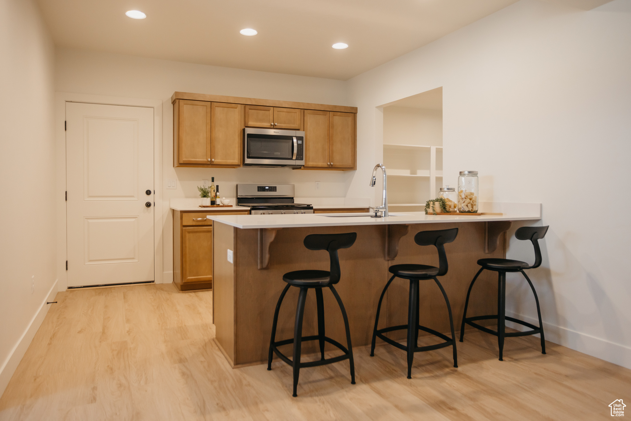 WILLOW ESTATES - Residential