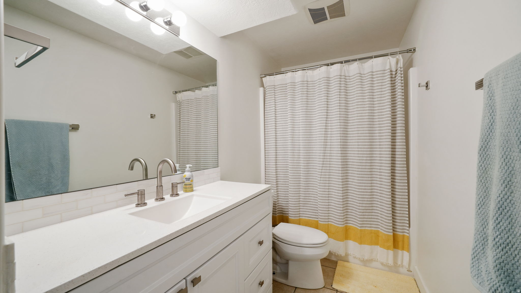 HUNTERS GROVE - Residential