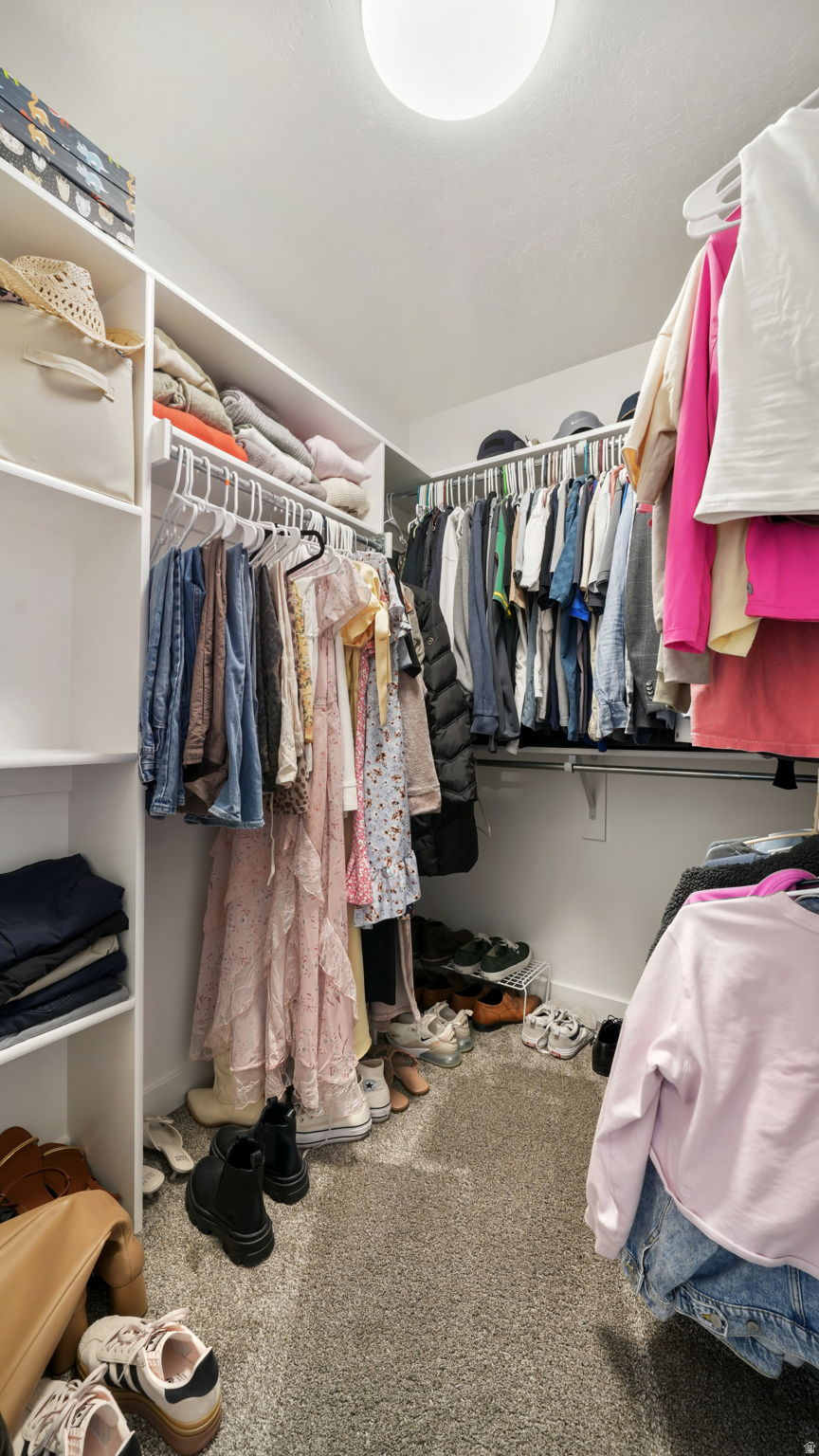 HUNTERS GROVE - Residential