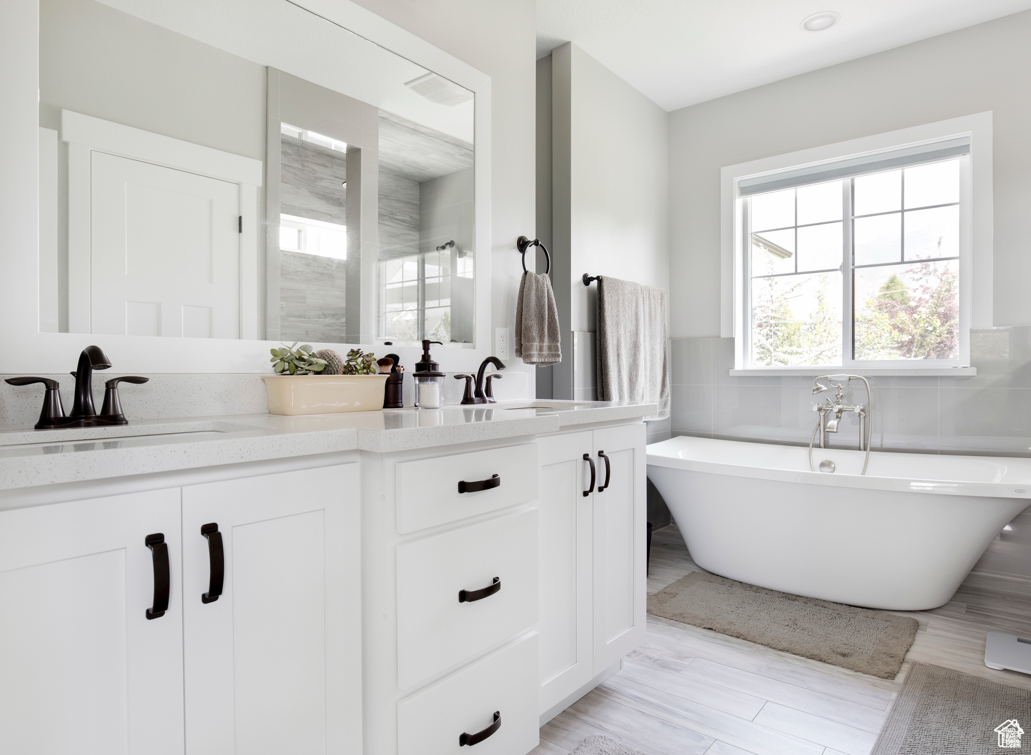 RIDGE VIEW ESTATES - Residential