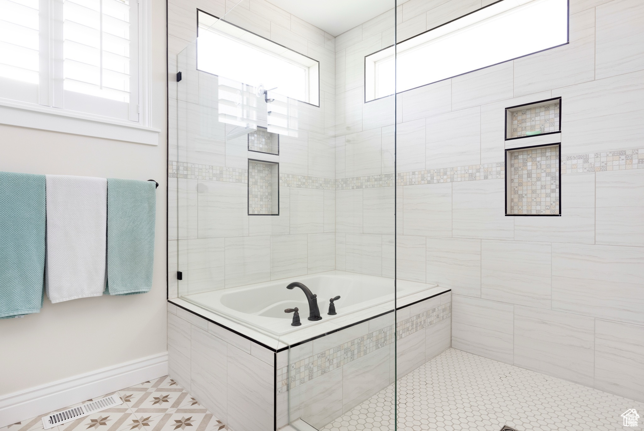 RIDGE VIEW ESTATES - Residential