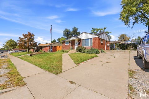 Tiny photo for 160 W 350 N, Clearfield, UT 84015 (MLS # 2187558)