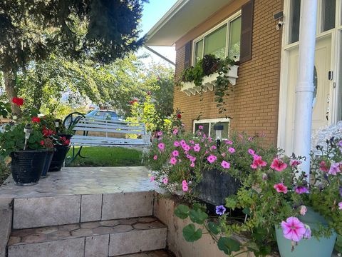 Tiny photo for 685 LAVINA DR, South Ogden, UT 84403 (MLS # 2139717)