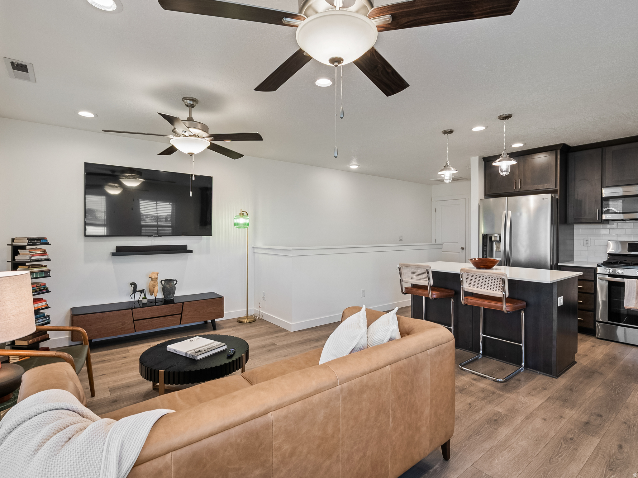 DAYBREAK - Residential