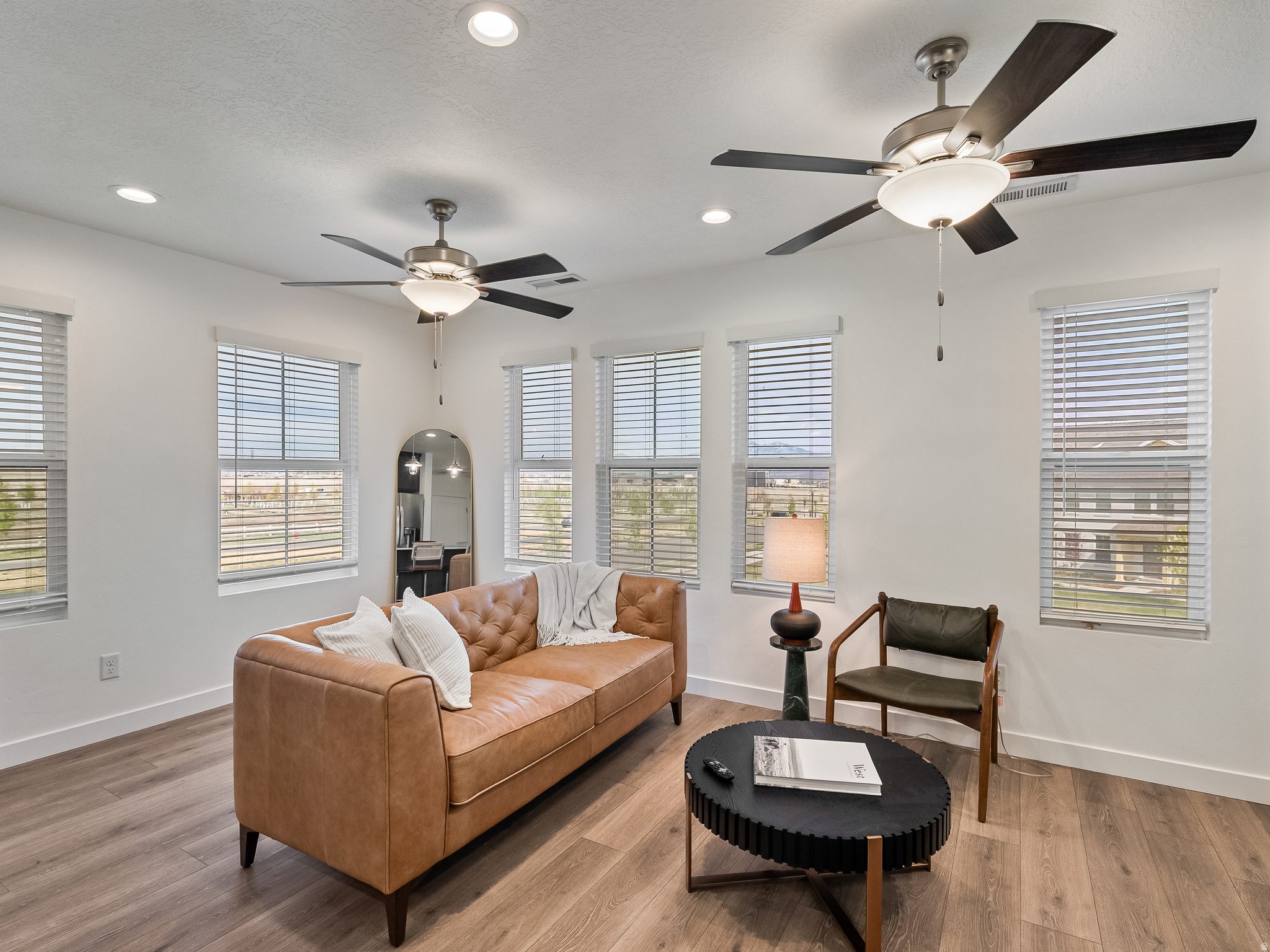 DAYBREAK - Residential