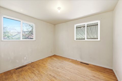 Tiny photo for 98 DIXIE AVE, Layton, UT 84041 (MLS # 2149340)