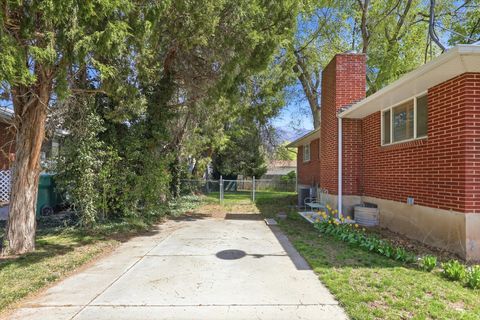 Tiny photo for 98 DIXIE AVE, Layton, UT 84041 (MLS # 2149340)