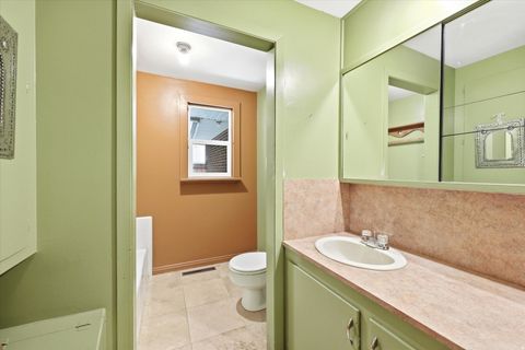Tiny photo for 98 DIXIE AVE, Layton, UT 84041 (MLS # 2149340)