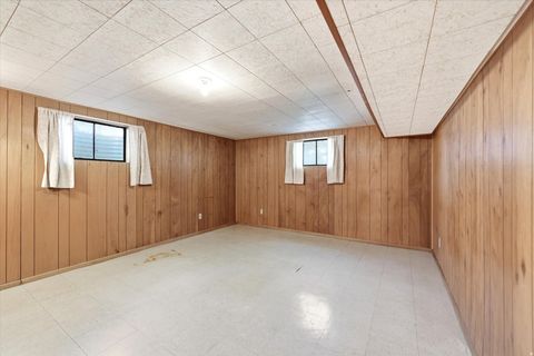 Tiny photo for 98 DIXIE AVE, Layton, UT 84041 (MLS # 2149340)