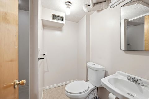Tiny photo for 98 DIXIE AVE, Layton, UT 84041 (MLS # 2149340)