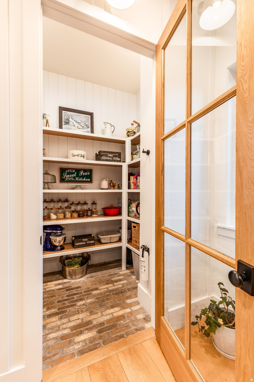 WEBSTER ESTATES - Residential