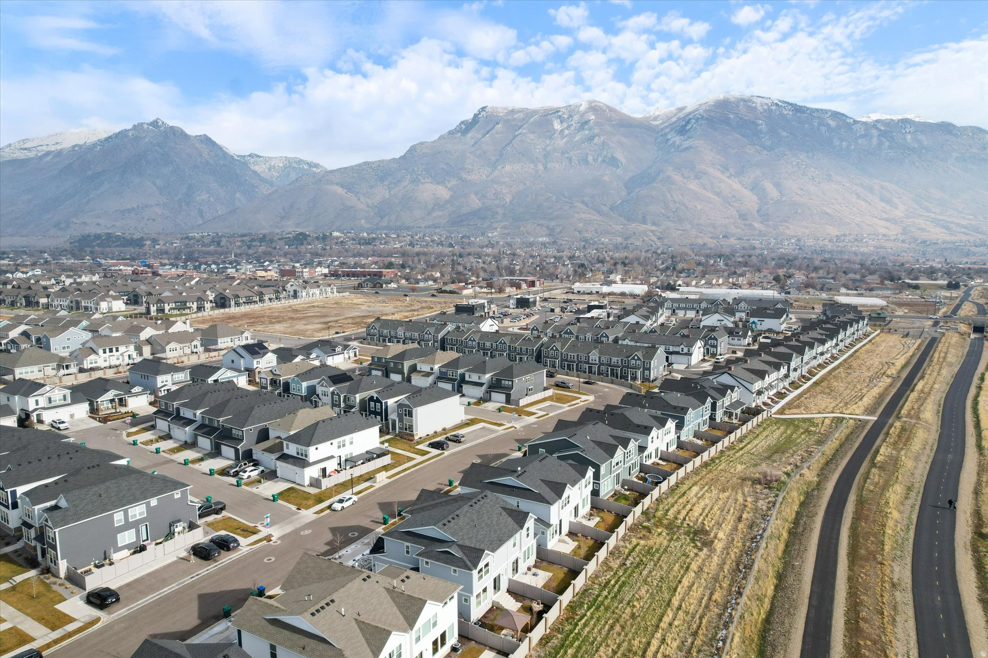 RIDGEVIEW - Residential