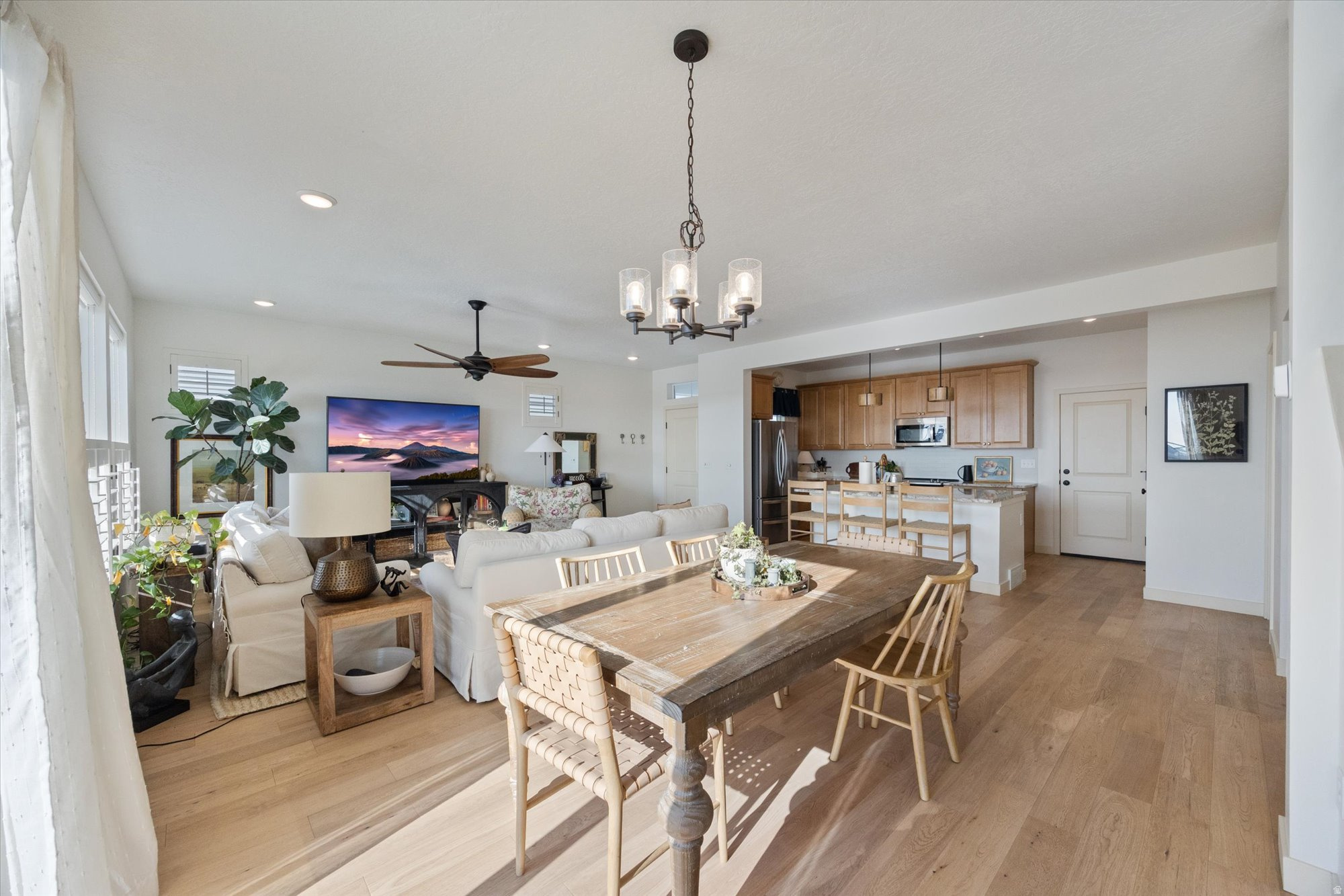 RIDGEVIEW - Residential