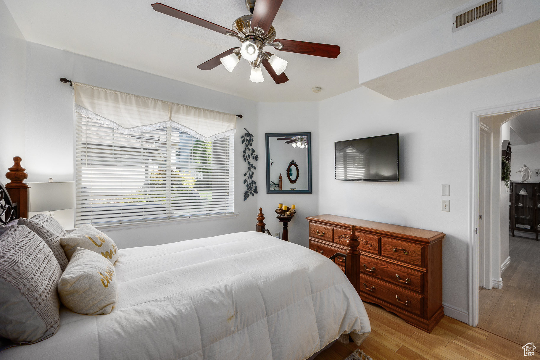 PEMBERLEY - Residential