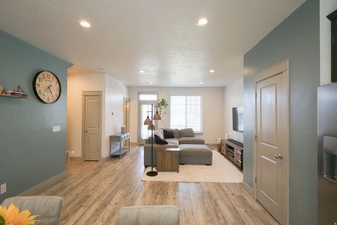 Tiny photo for 1940 S 200 W #3, Bountiful, UT 84010 (MLS # 2141122)