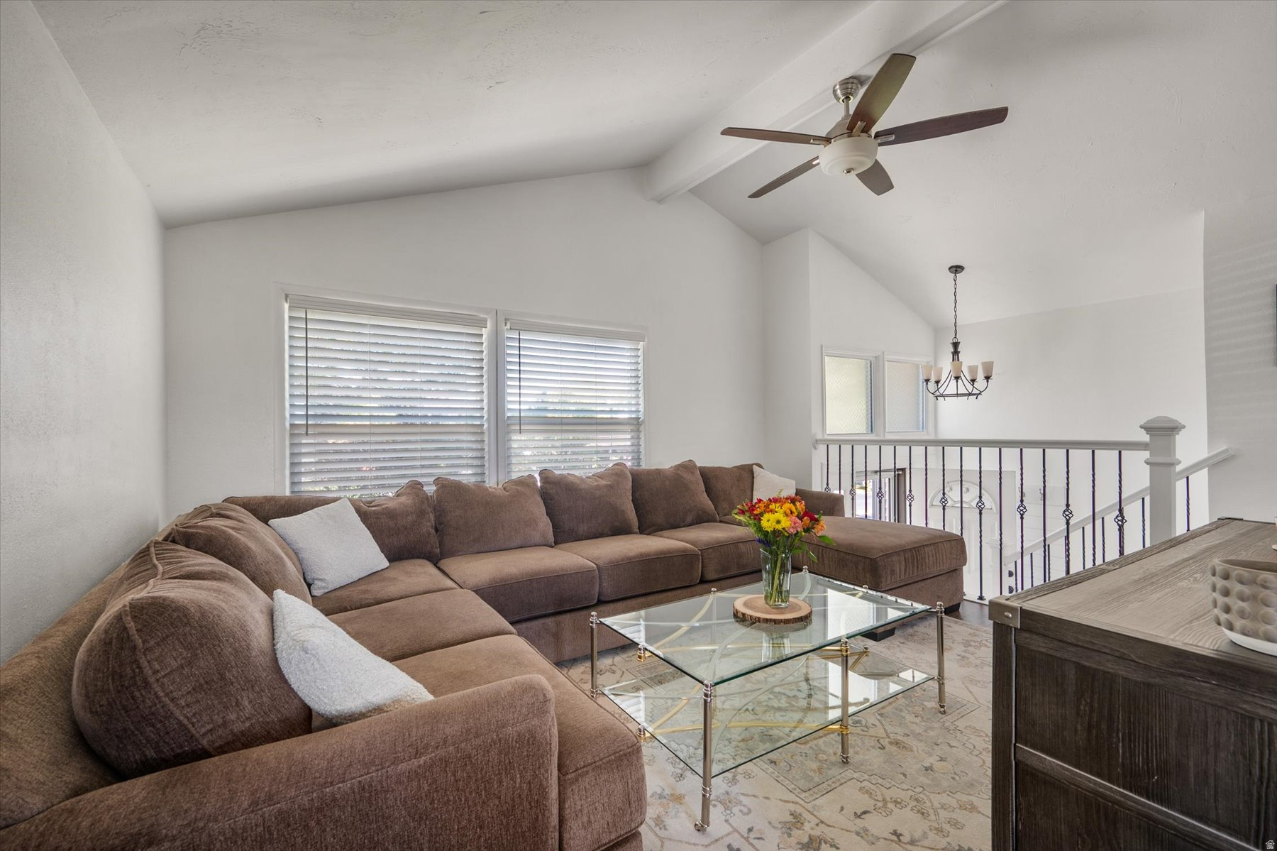 LARSEN ESTATES - Residential