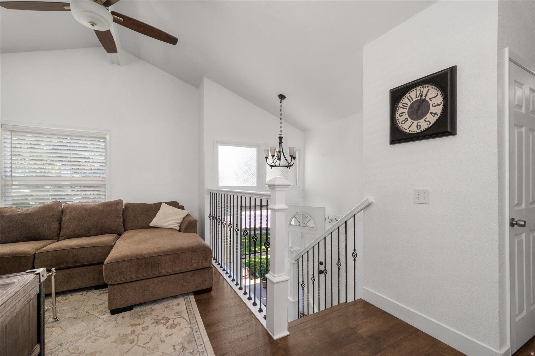 LARSEN ESTATES - Residential