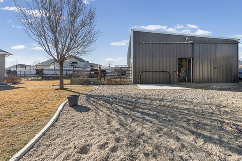 Tiny photo for 1587 E SMITHFIELD DR, Eagle Mountain, UT 84005 (MLS # 2136144)