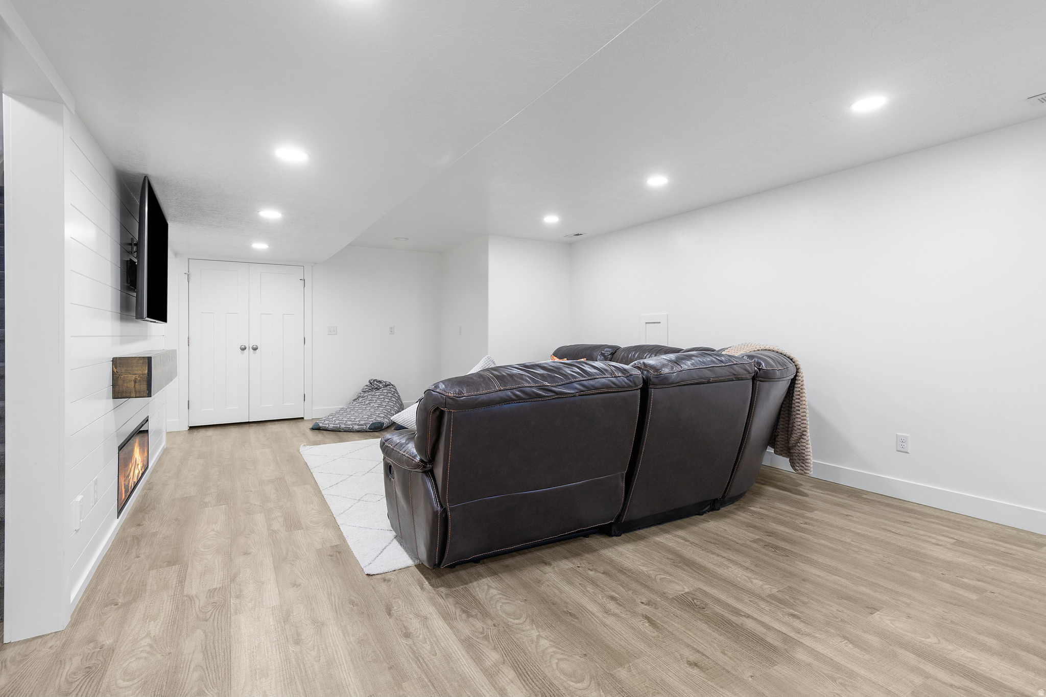 SAGE VALLEY - Residential