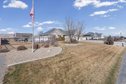 Tiny photo for 1587 E SMITHFIELD DR, Eagle Mountain, UT 84005 (MLS # 2136144)