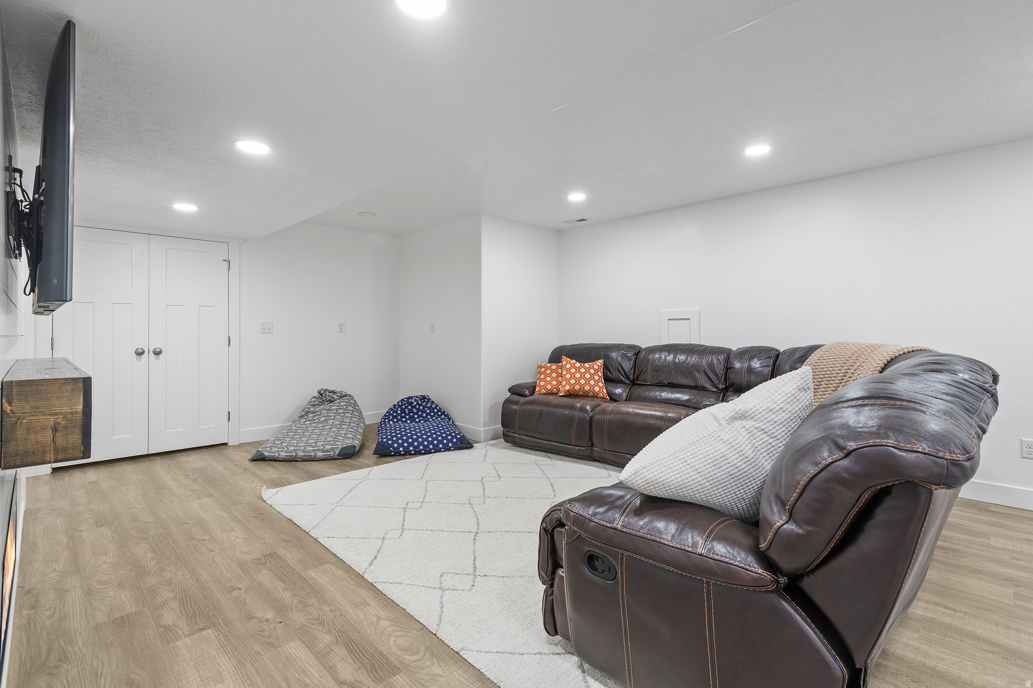 SAGE VALLEY - Residential