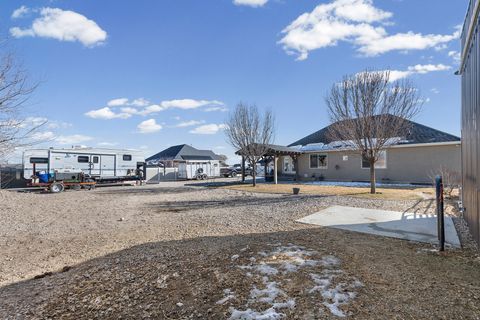 Tiny photo for 1587 E SMITHFIELD DR, Eagle Mountain, UT 84005 (MLS # 2136144)