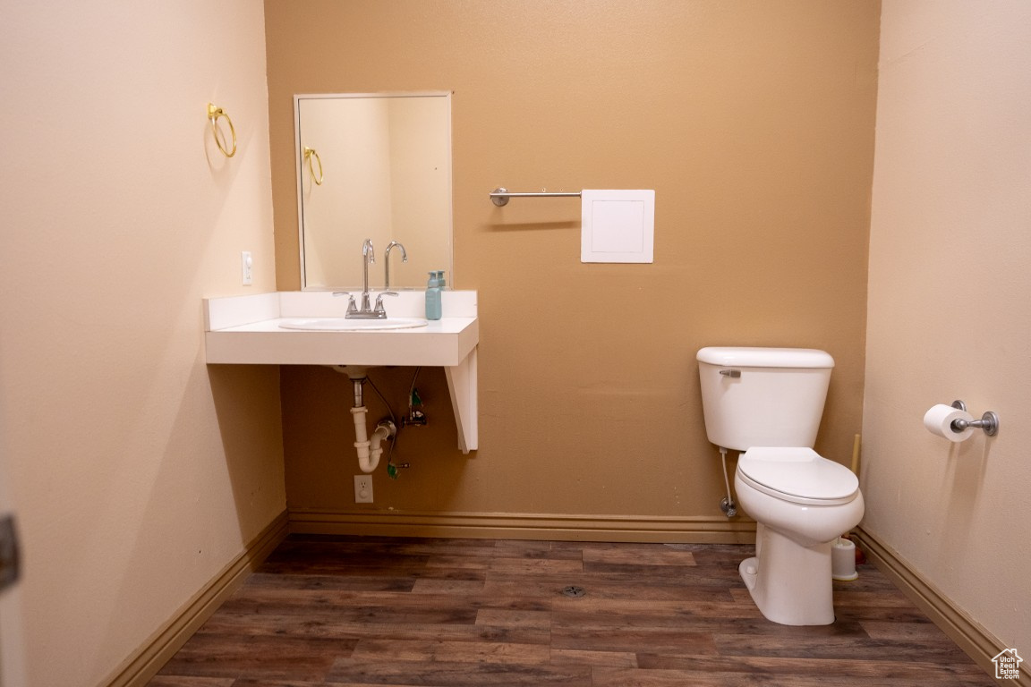 HURRICANE FIELD SUR BLK 15 - Commercial Lease