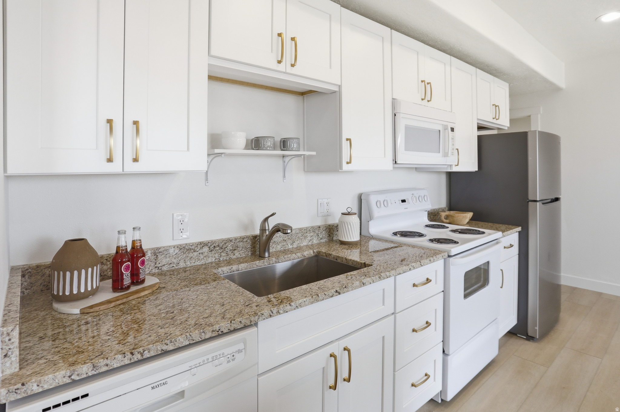 AVANYU ACRES - Residential