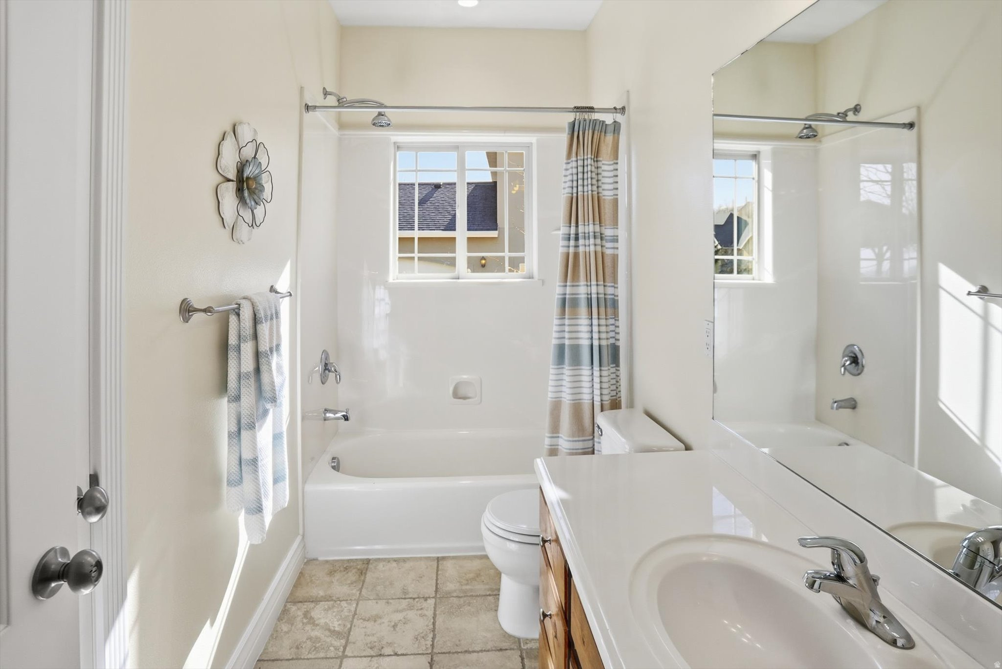 AVANYU ACRES - Residential