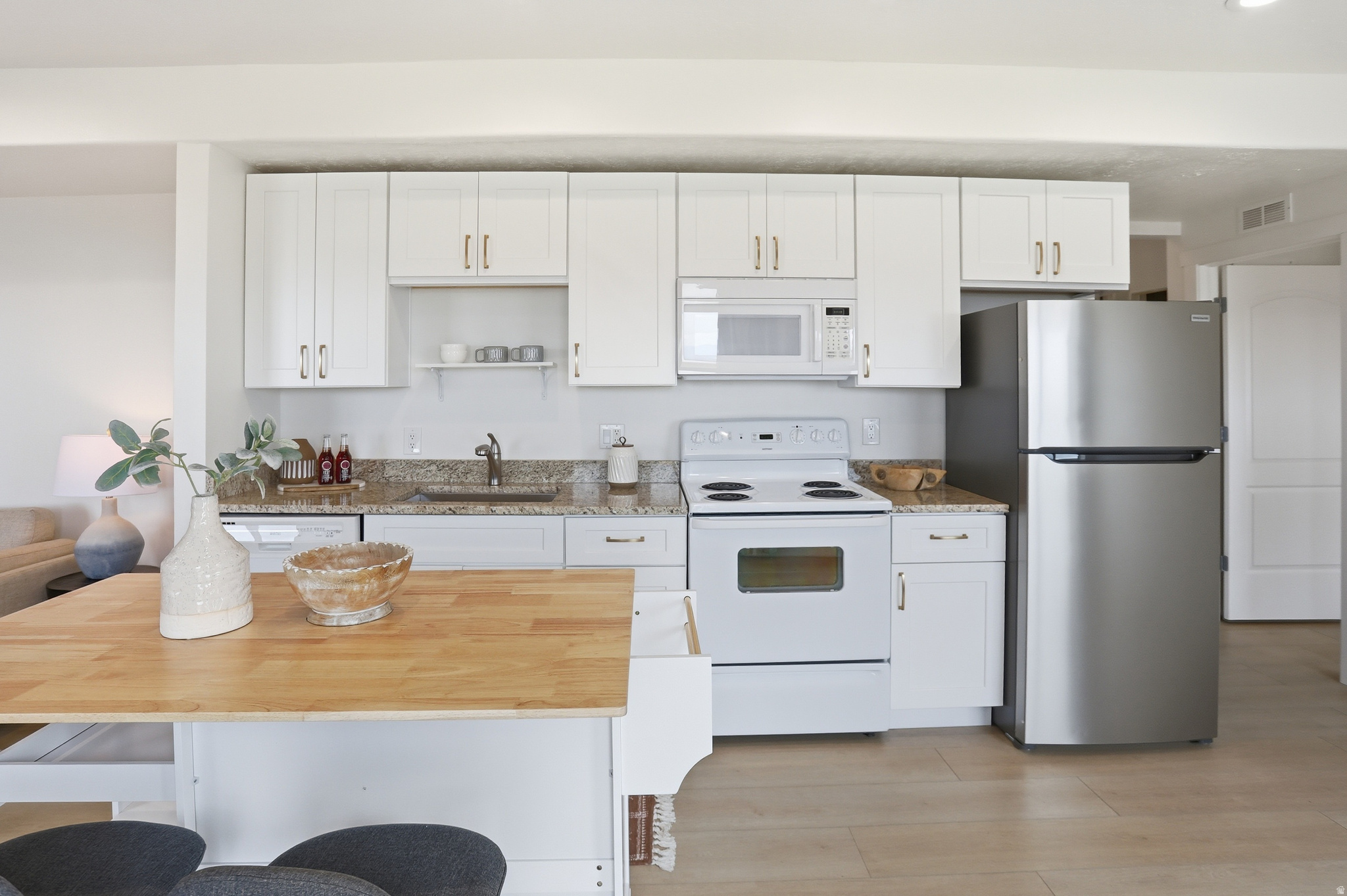 AVANYU ACRES - Residential