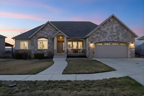 Tiny photo for 9483 N AVANYU DR, Cedar Hills, UT 84062 (MLS # 2132503)