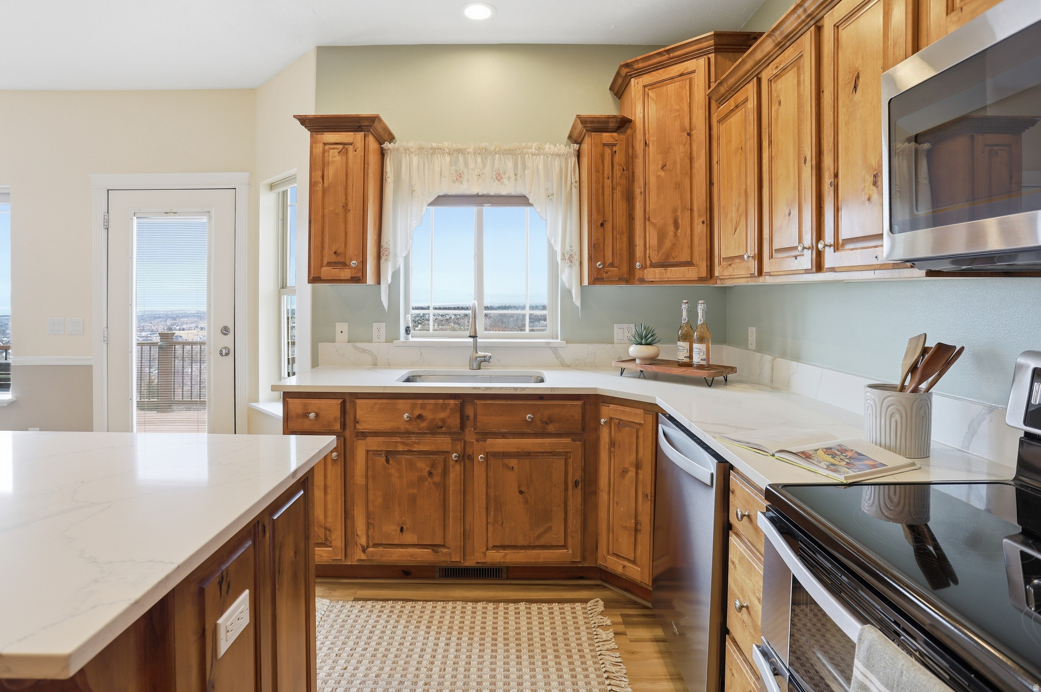 AVANYU ACRES - Residential