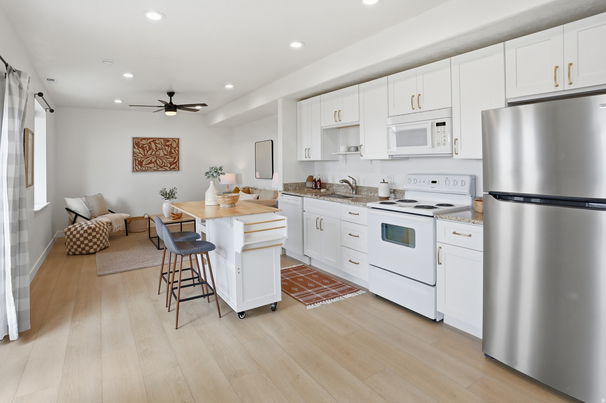 AVANYU ACRES - Residential