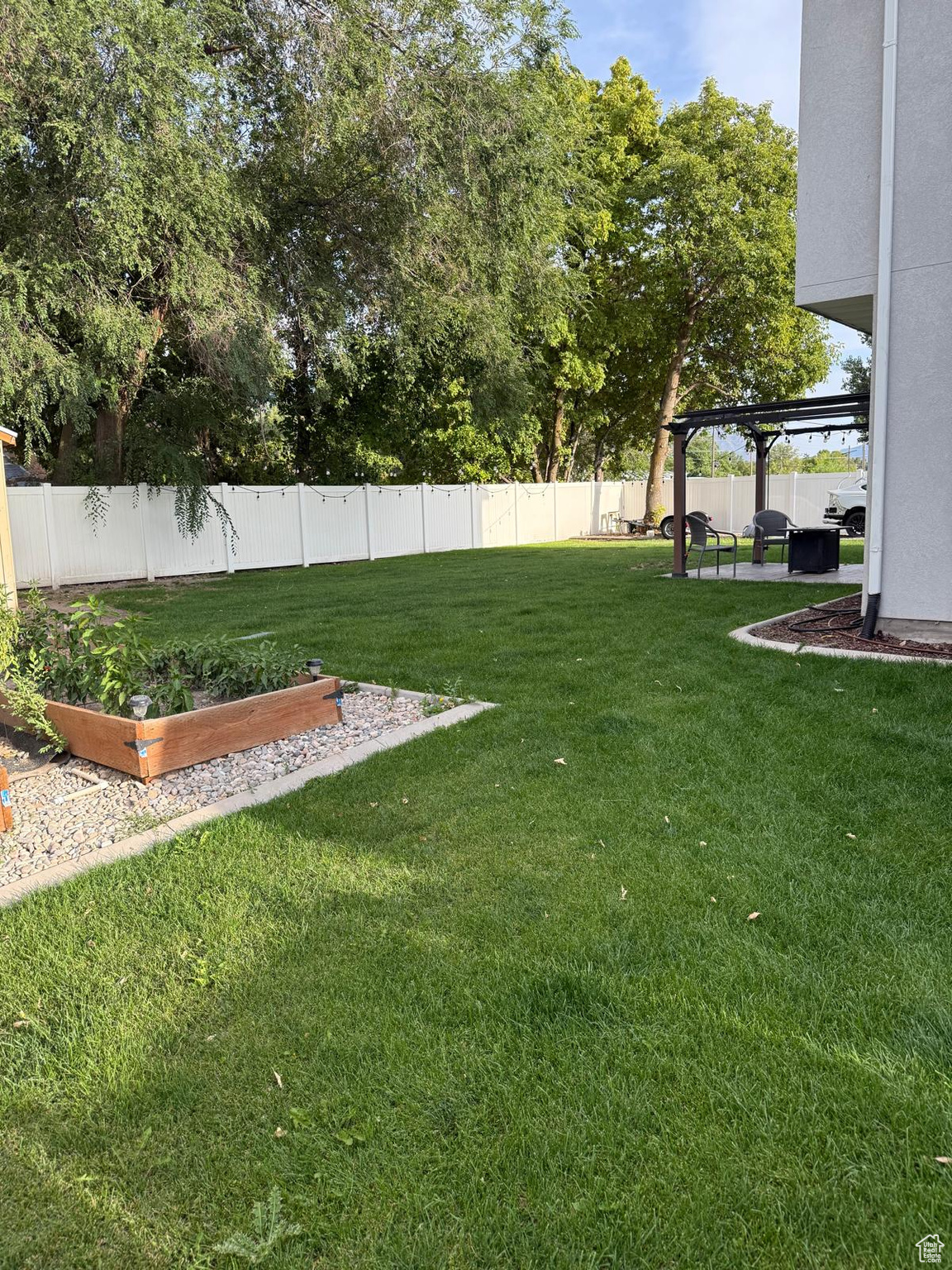 WEST VIEW AMD - Residential