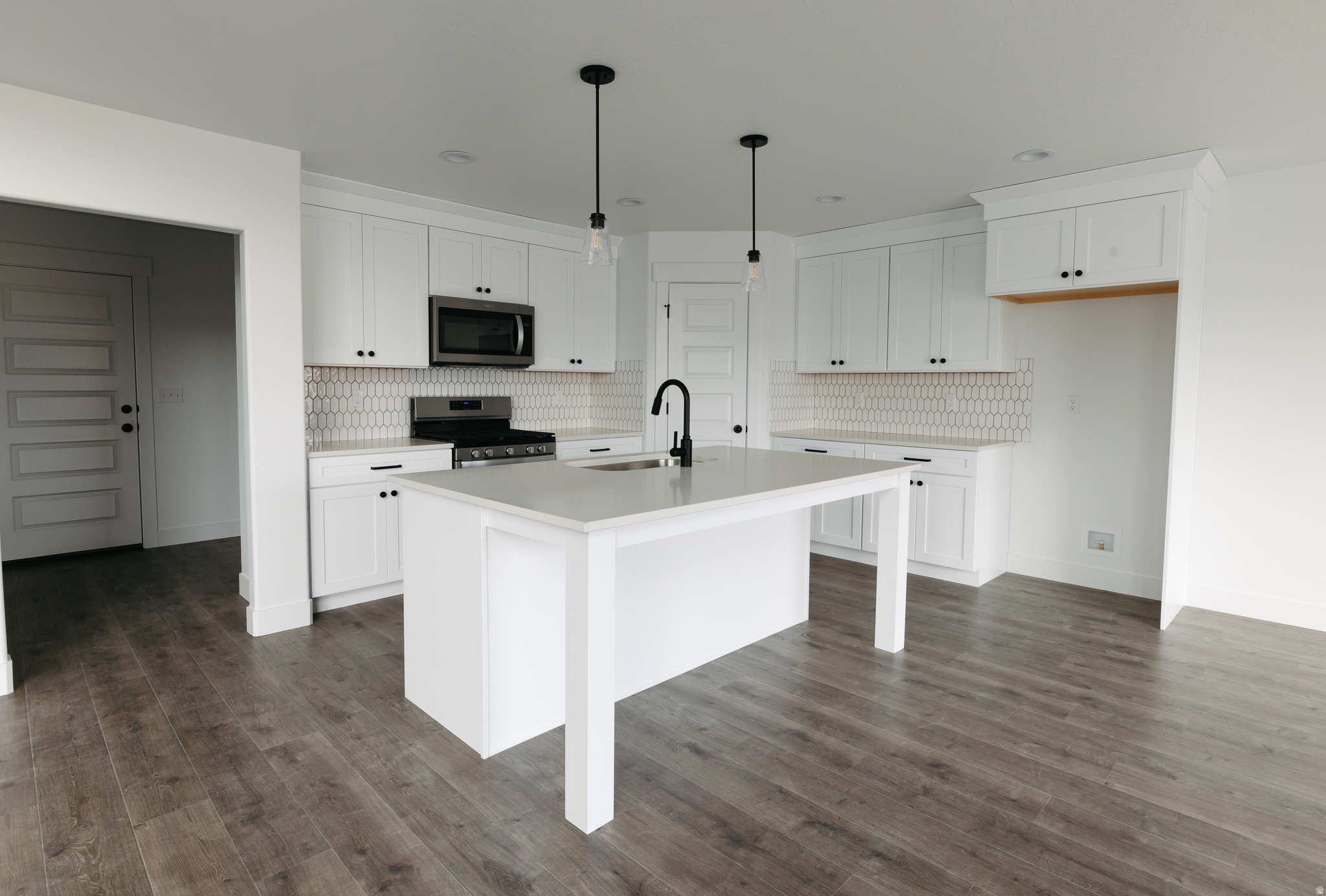 RIVER POINT - Residential