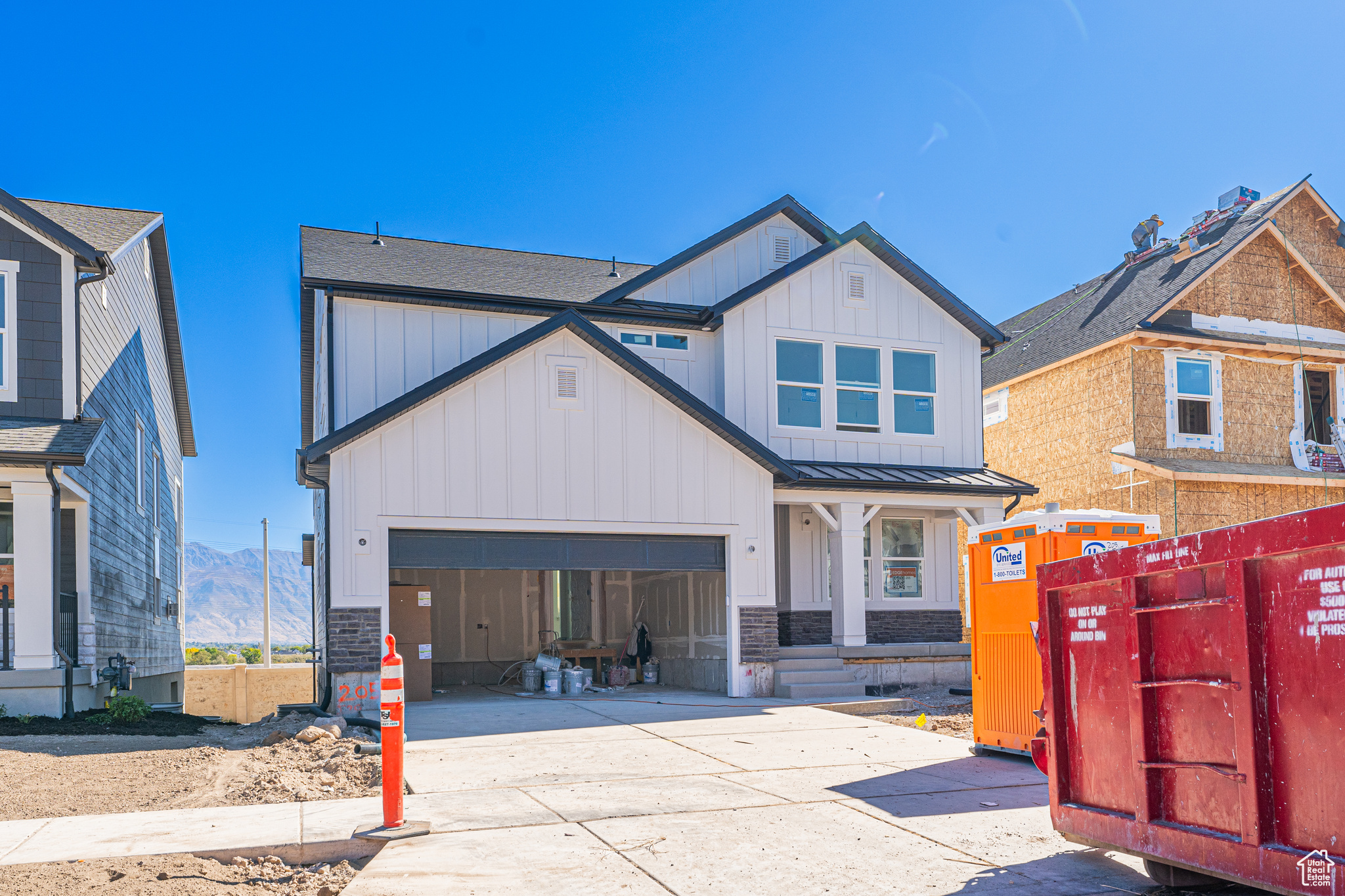 RIVER POINT - Residential