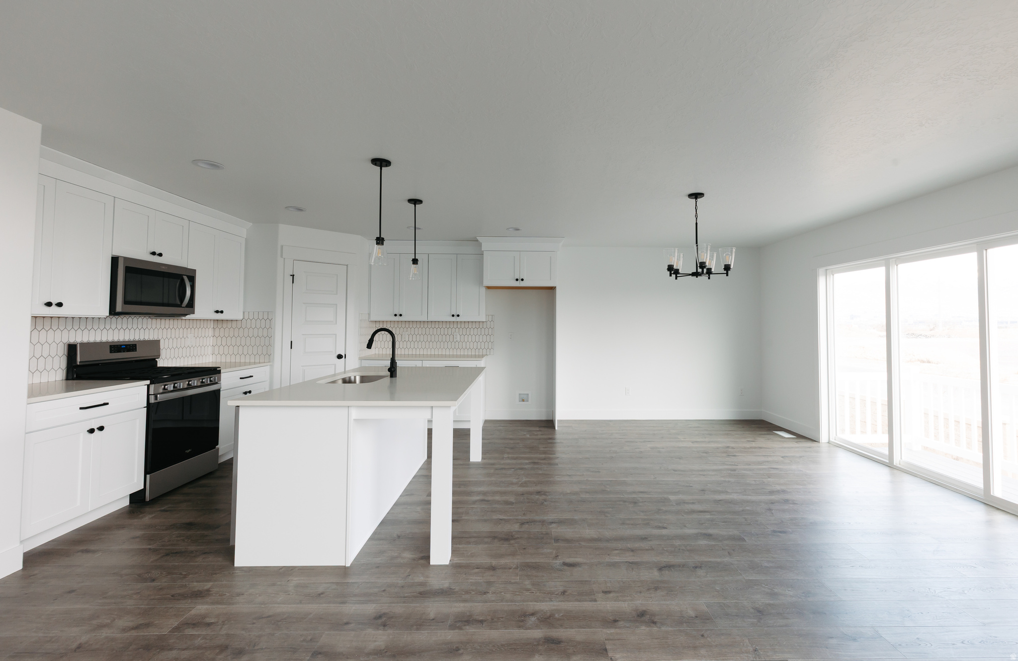 RIVER POINT - Residential