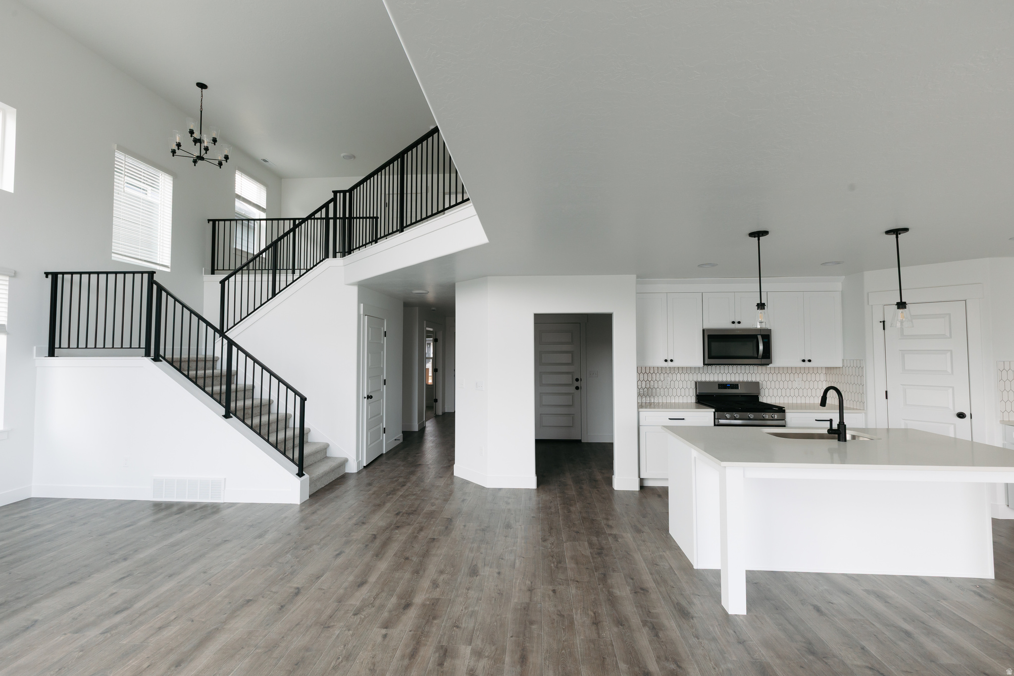 RIVER POINT - Residential